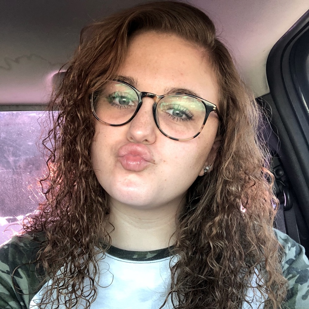 Meet your Posher, Bailey marie